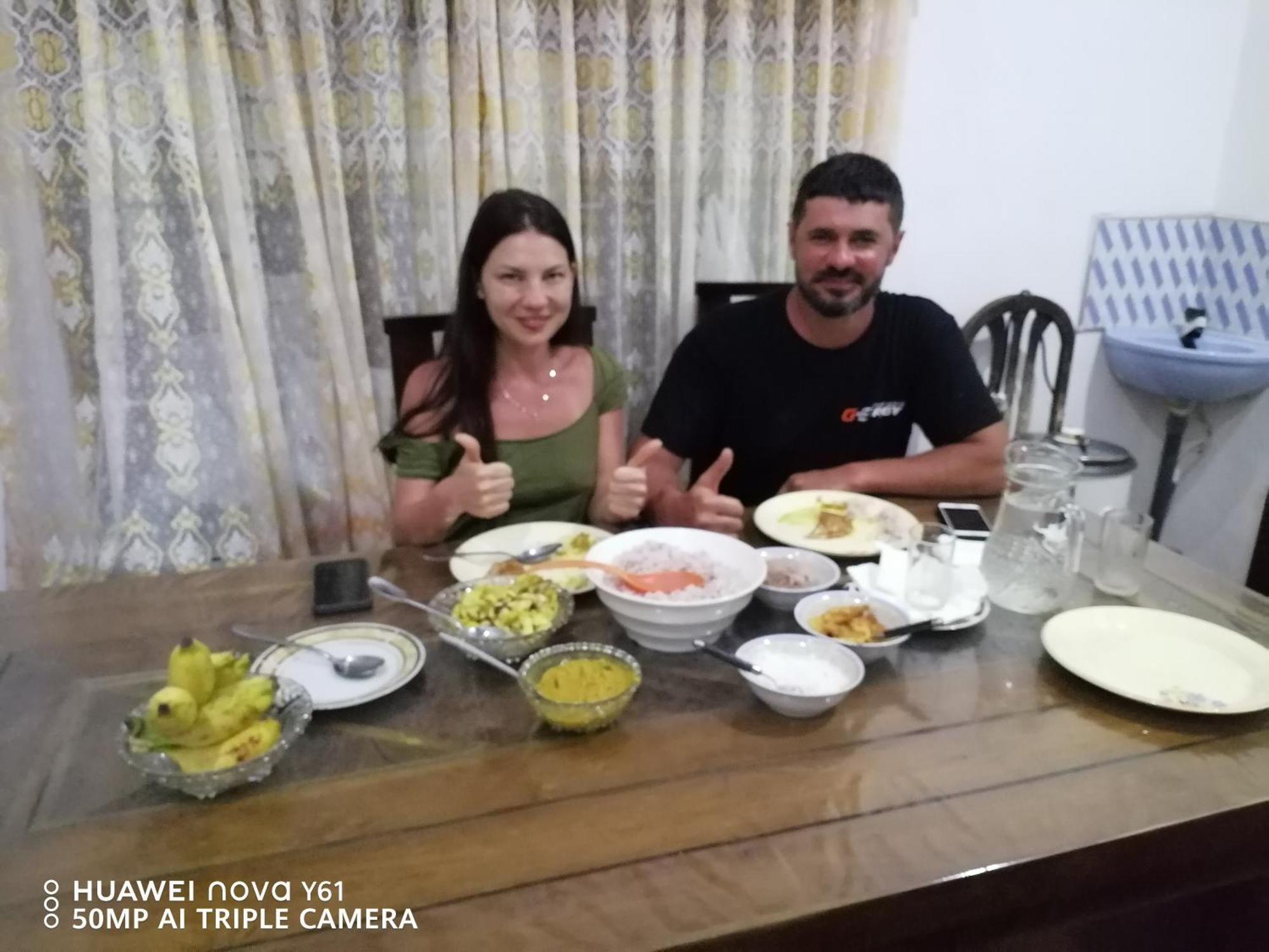 Tharaka Homestay เวลิกามา ภายนอก รูปภาพ